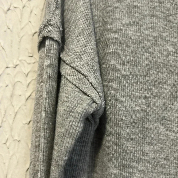 Free People We The Free Grapevine Light Gray Tunic style top in XS - Picture 8 of 13
